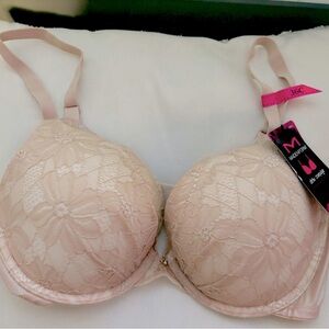 Maidenform bra Demi coverage